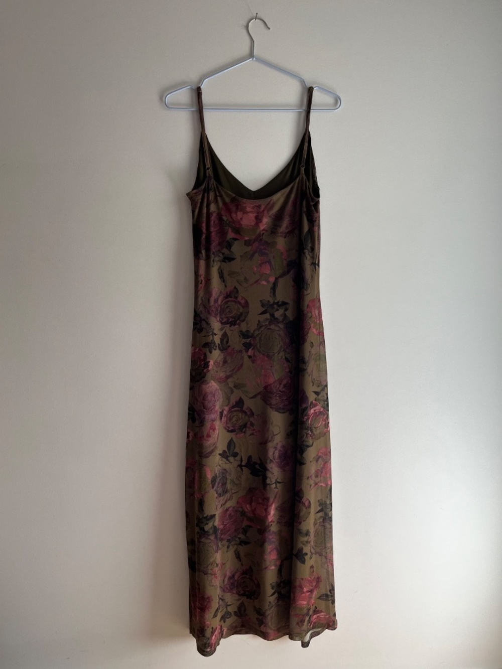 Romantic slinky rose print maxi dress in earth tones - XL - Picture 5 of 11